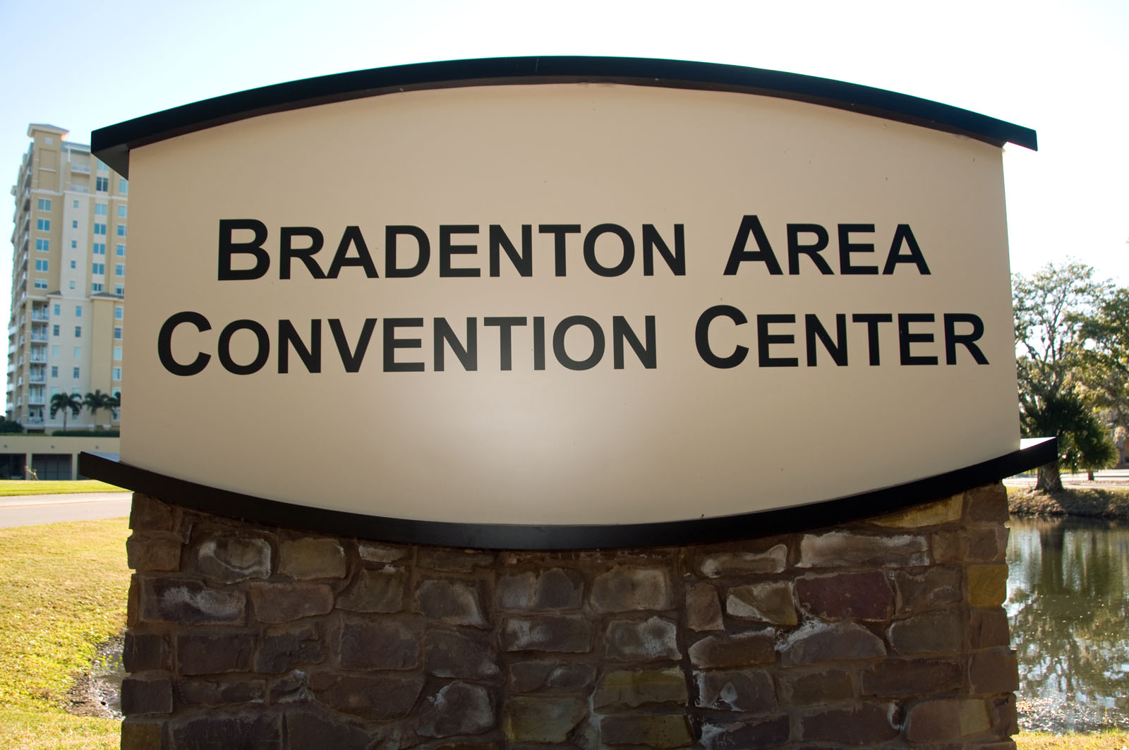 Bradenton Area Convention Center | MAGEE SIGNS